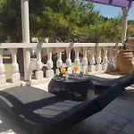 Jardin Kapetanova Kuca *