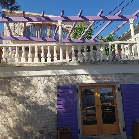 Jardin Kapetanova Kuca شقة Veli Iž