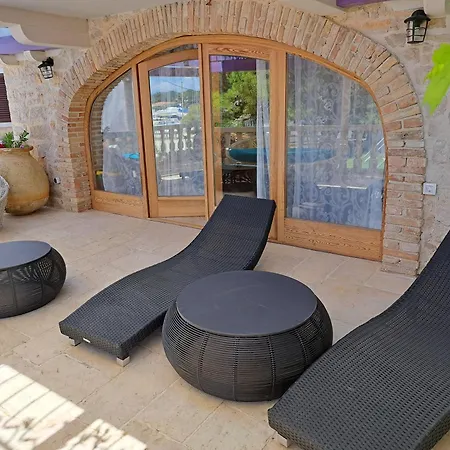 Jardin Kapetanova Kuca *