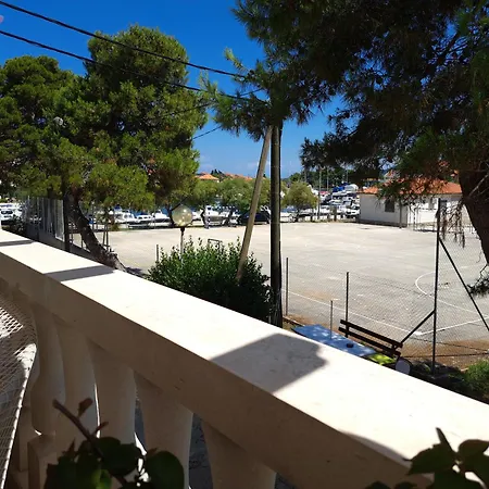 Lägenhet Jardin Kapetanova Kuca