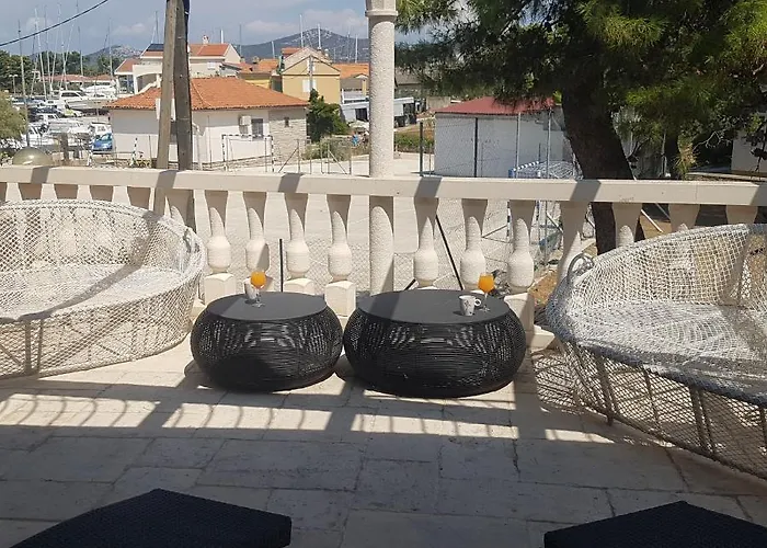 Jardin Kapetanova Kuca