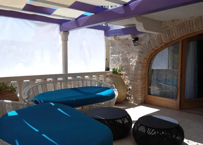 Jardin Kapetanova Kuca * Veli Iž