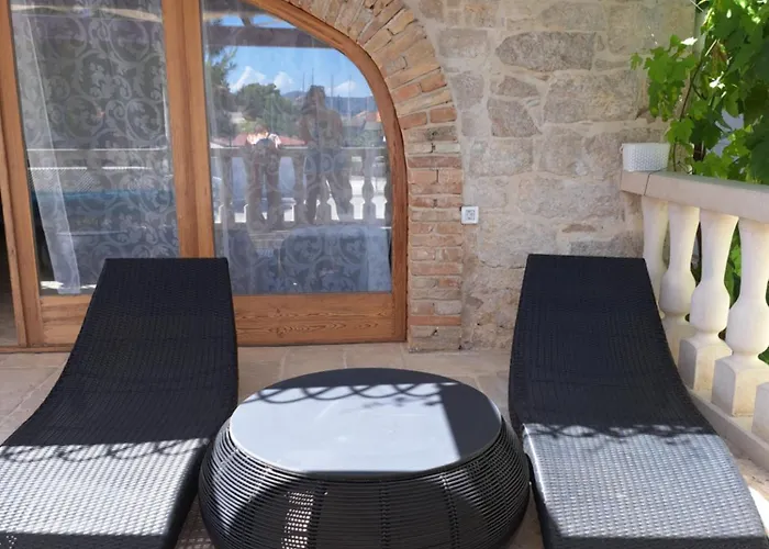 Jardin Kapetanova Kuca