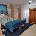 Jardin Kapetanova Kuca * Veli Iz