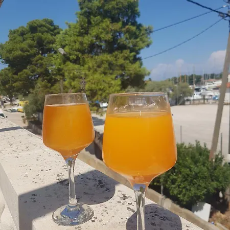 Jardin Kapetanova Kuca * Veli Iž