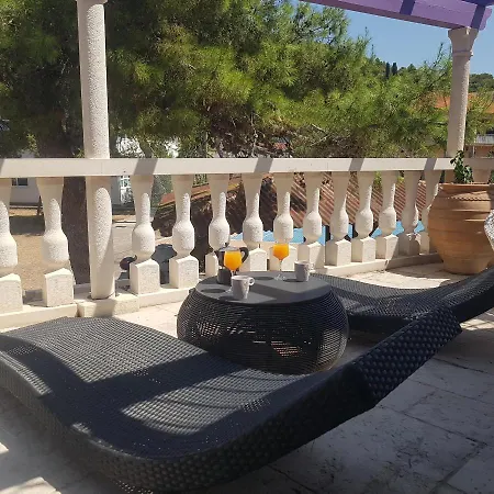 Jardin Kapetanova Kuca *