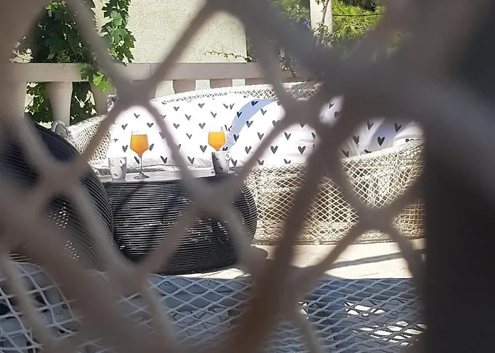 Apartamento Jardin Kapetanova Kuca Veli Iž